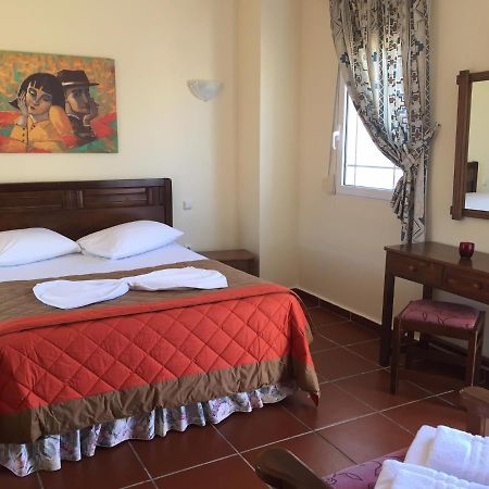 Toulipa Rooms Agia Ermioni Buitenkant foto