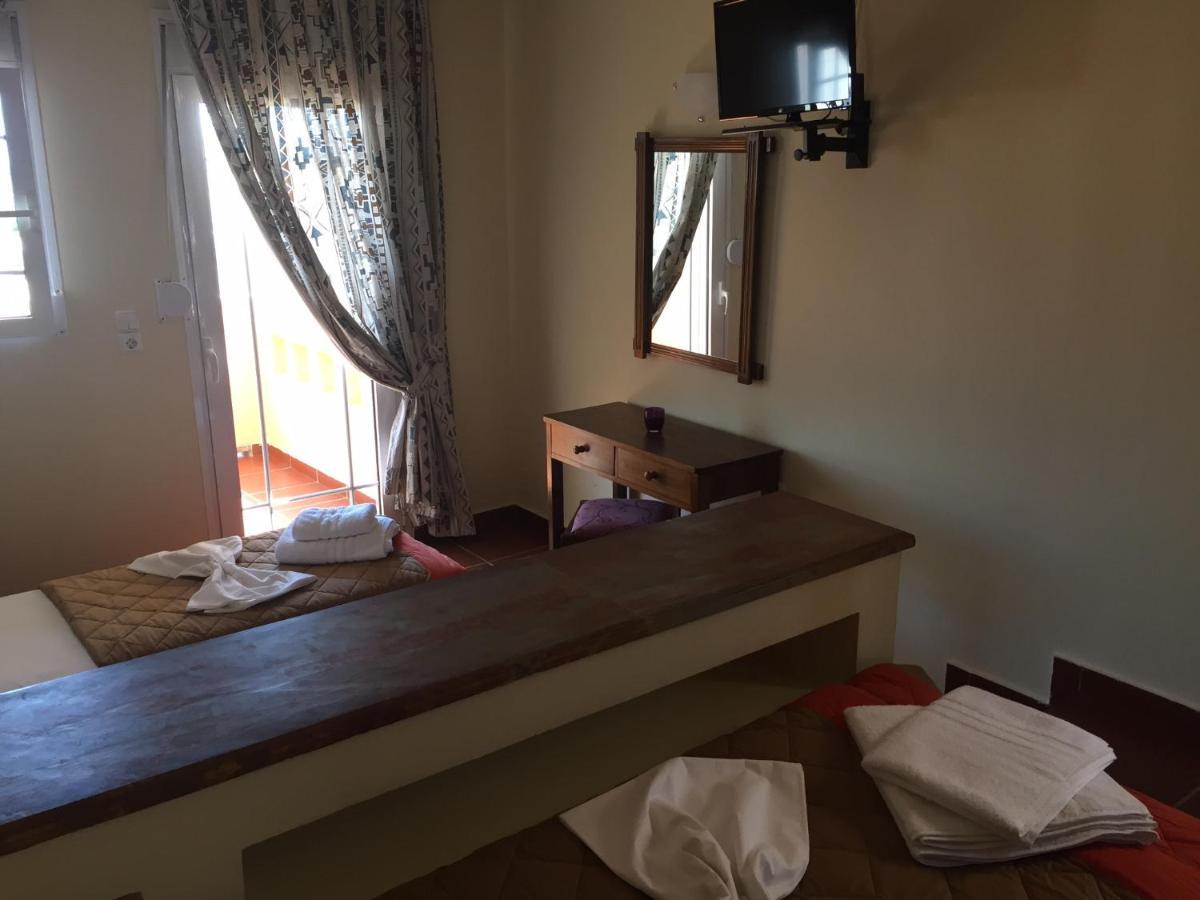 Toulipa Rooms Agia Ermioni Buitenkant foto