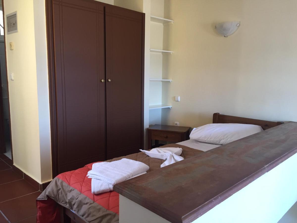 Toulipa Rooms Agia Ermioni Buitenkant foto