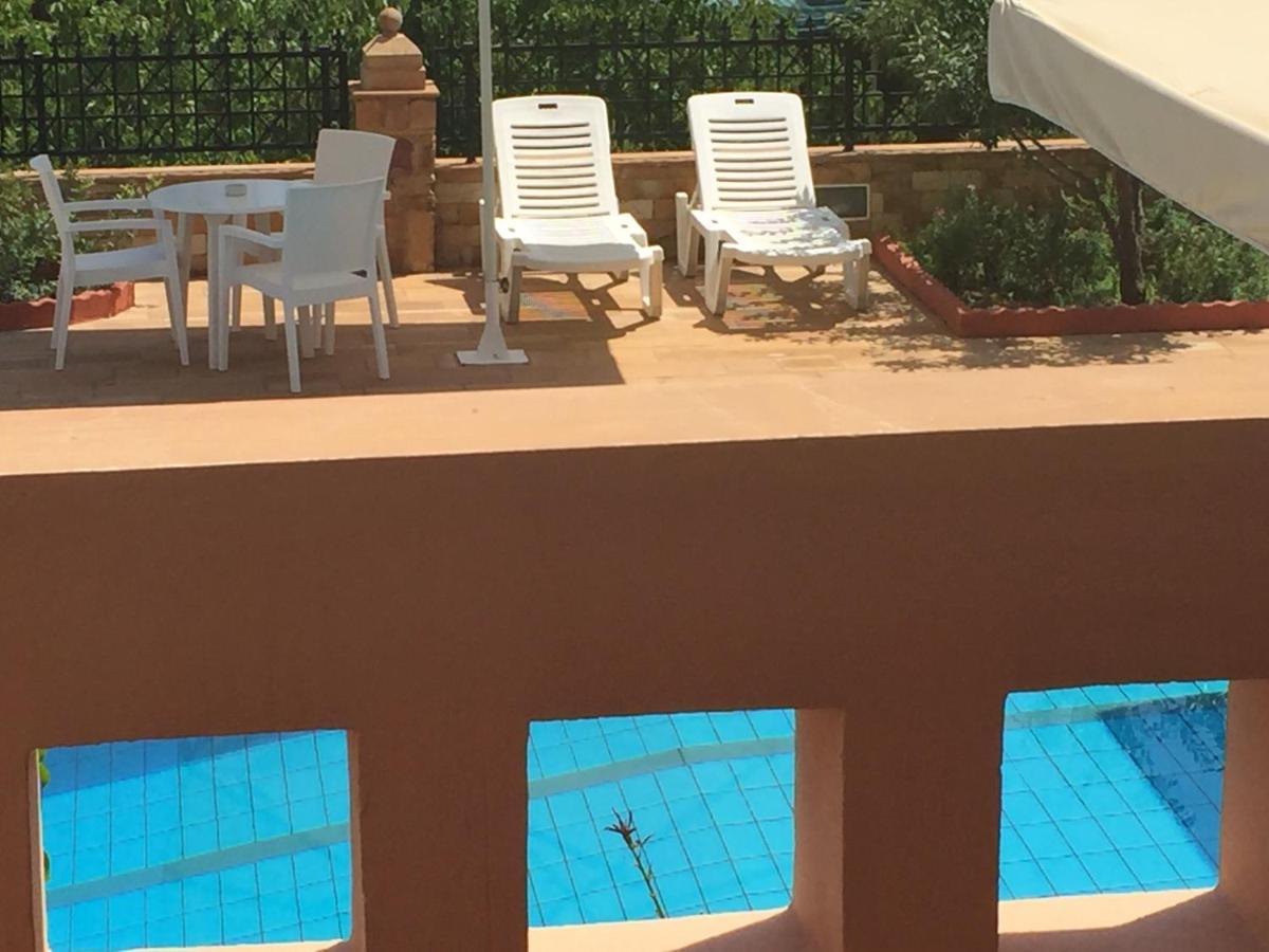 Toulipa Rooms Agia Ermioni Buitenkant foto