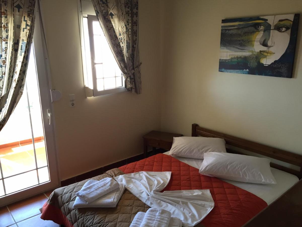 Toulipa Rooms Agia Ermioni Buitenkant foto