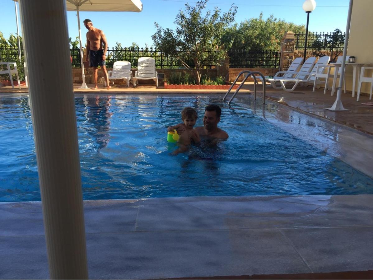 Toulipa Rooms Agia Ermioni Buitenkant foto